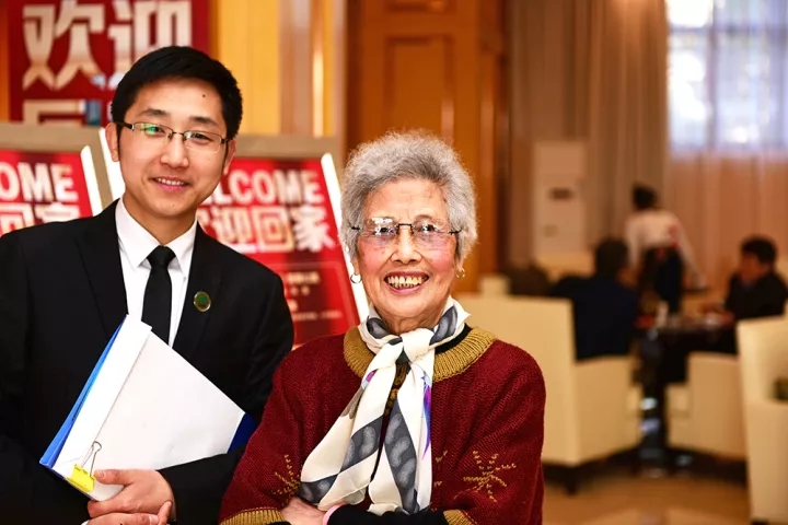 2016年亲睦家鹭湖健康公寓第一批长者入住